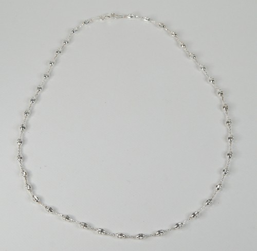 Sterling Silver Necklet with Bobble 18inches